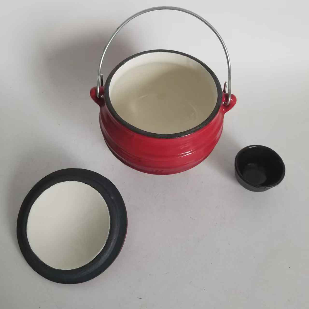 Camp Dutch Oven Cast - Żeliwny garnek emaliowany z holenderskim okapem,