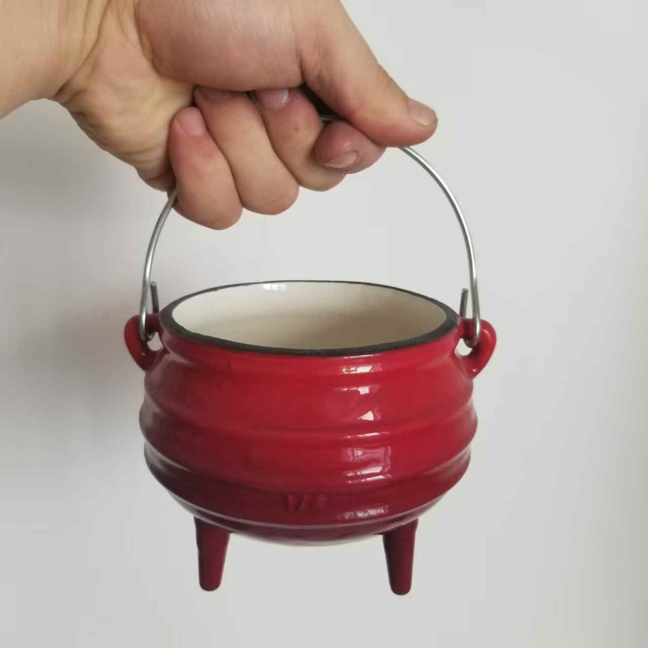 Żeliwny garnek emaliowany z ho – Camp Dutch Oven Cast recenzja i cena